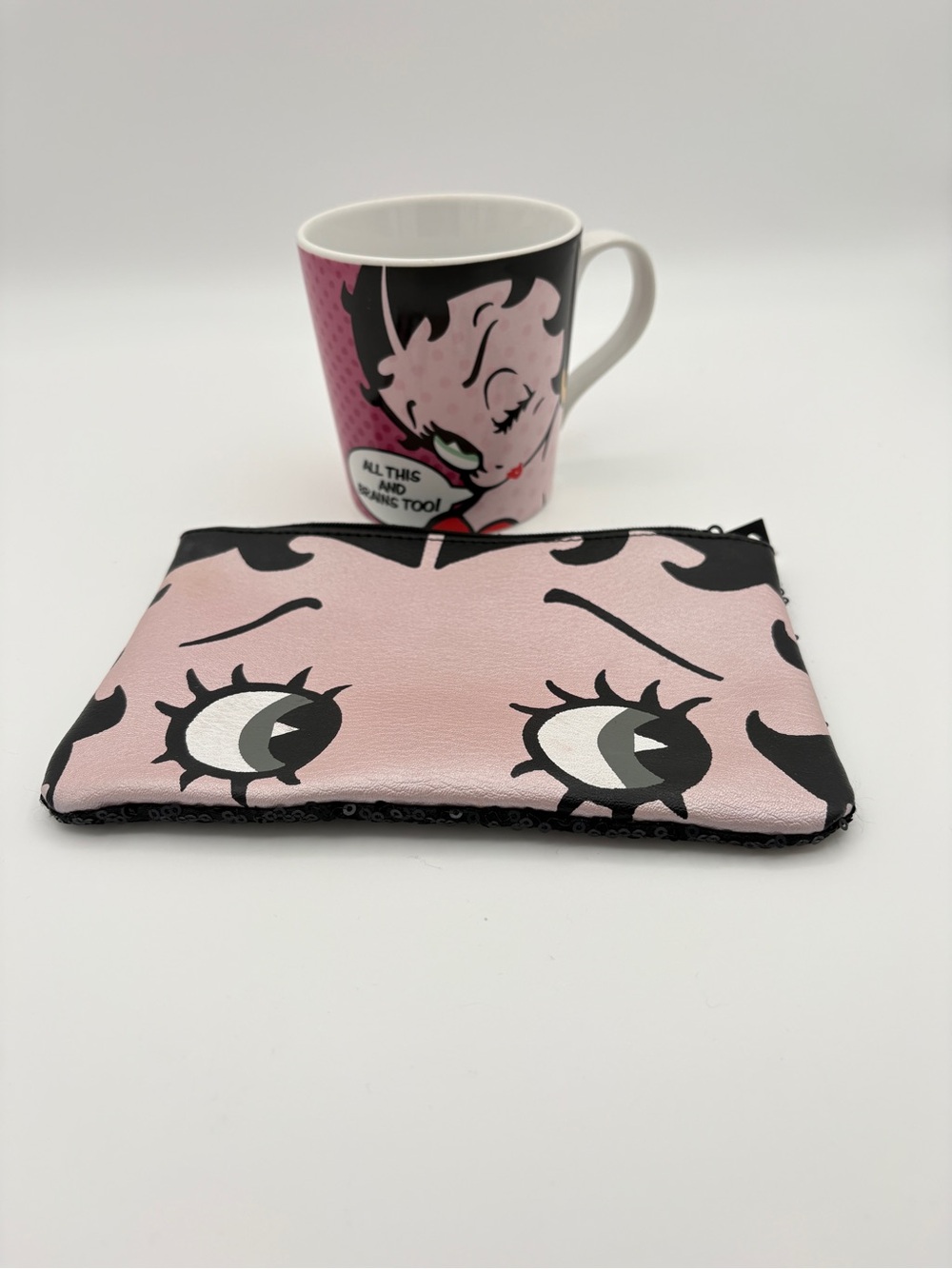 BETTY BOOP Tea Mug and Zippered Toiletry Makeup Bag with Sequins